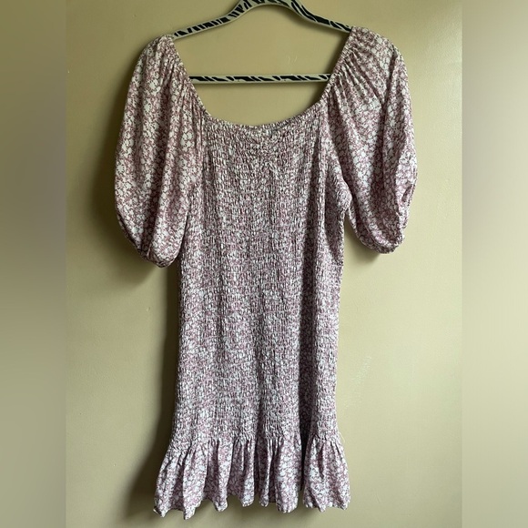 Japna Dresses & Skirts - Japna smocked body puff sleeve dress ditsy floral size L 100% Rayon